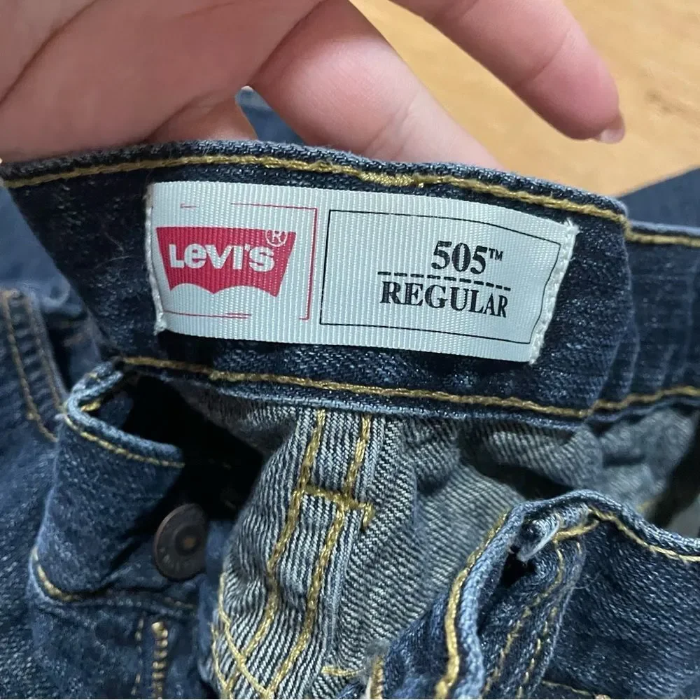 Levi's 505 Medium Wash Regular Straight Leg Jeans
